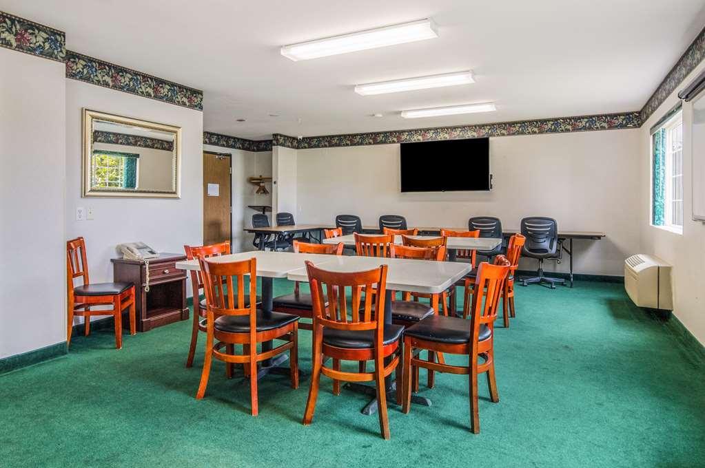 Quality Inn Port Orchard Restoran gambar
